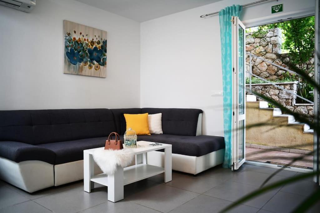 Wave N' Sea Apartment With A Private Pool Dubrovnik Eksteriør bilde