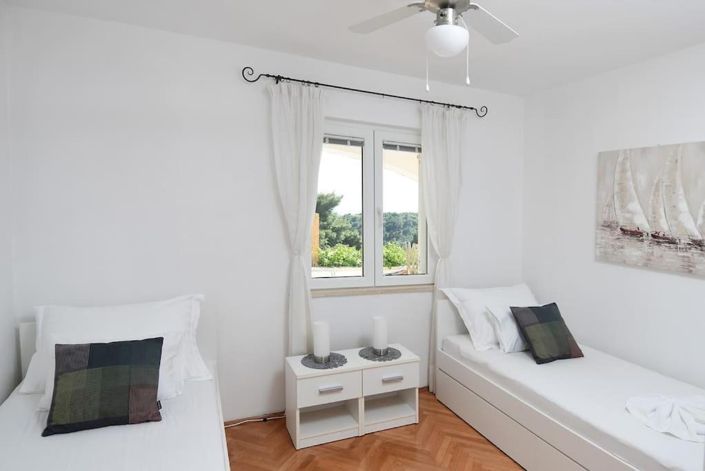 Wave N' Sea Apartment With A Private Pool Dubrovnik Eksteriør bilde