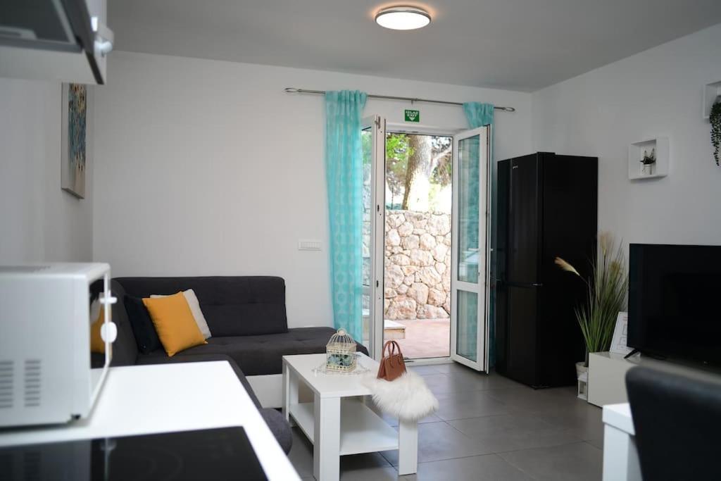Wave N' Sea Apartment With A Private Pool Dubrovnik Eksteriør bilde