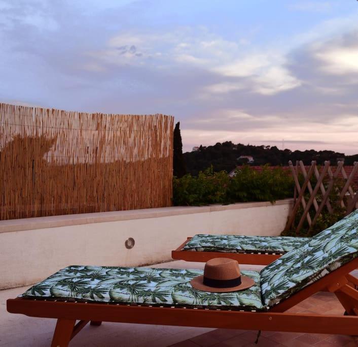 Wave N' Sea Apartment With A Private Pool Dubrovnik Eksteriør bilde