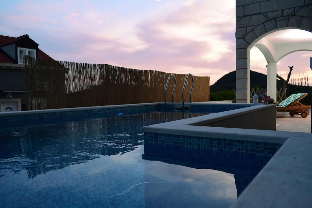 Wave N' Sea Apartment With A Private Pool Dubrovnik Eksteriør bilde