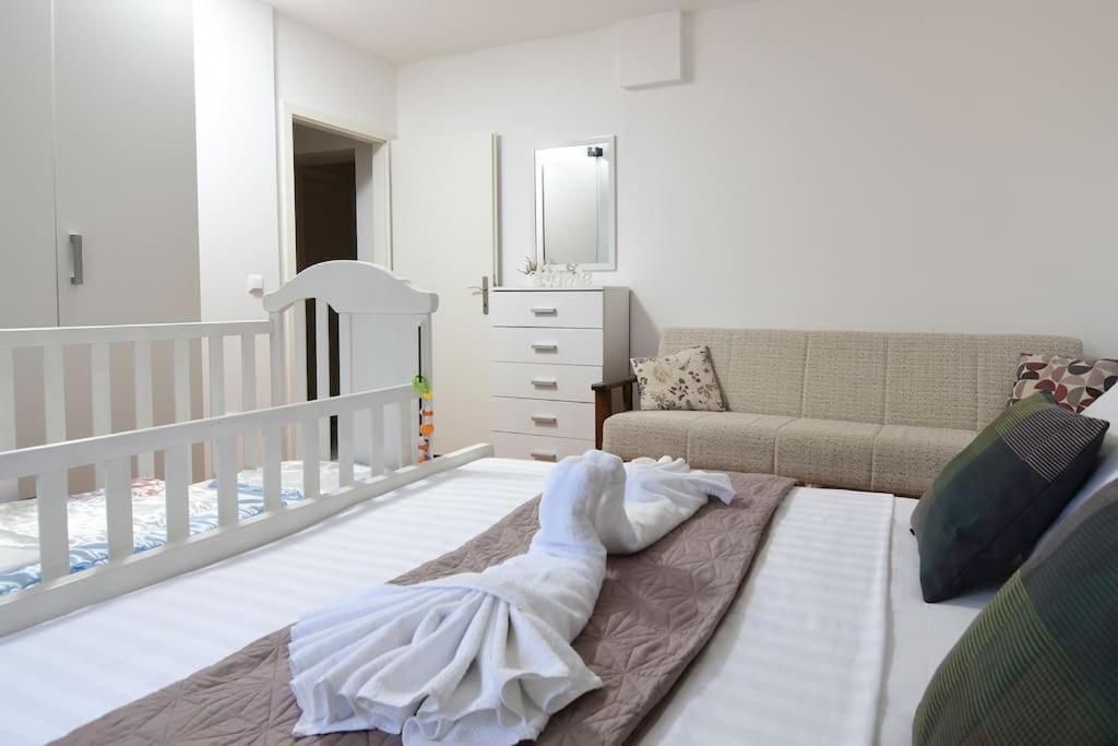 Wave N' Sea Apartment With A Private Pool Dubrovnik Eksteriør bilde