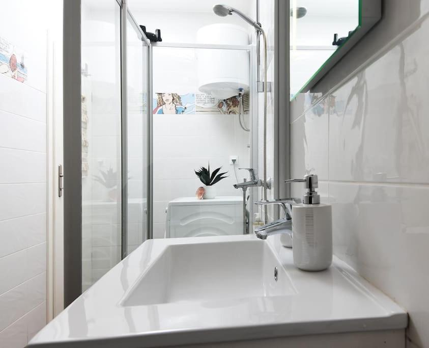 Wave N' Sea Apartment With A Private Pool Dubrovnik Eksteriør bilde